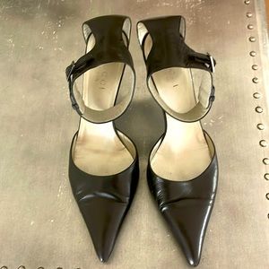 Gucci. Super sexy ankle strap heels. Green glitter heel.